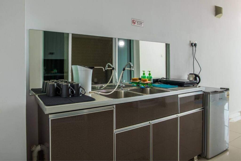 2Bedrooms Maritime Seaview Luxury Suite 2Carpark 2-9Pax Jelutong Exteriör bild