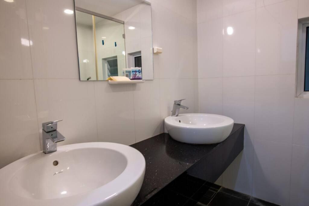 2Bedrooms Maritime Seaview Luxury Suite 2Carpark 2-9Pax Jelutong Exteriör bild